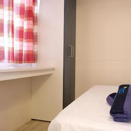 1-bedroom *